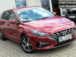 Bordowy Używany 2021 Hyundai i30 Comfort Hatchback | 57 900 zł (Uczciwa cena)
