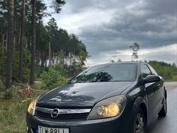 Szary Używany 2009 Opel Astra GTC Hatchback | 10 000 zł