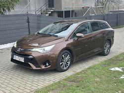 Brązowy Używany 2015 Toyota Avensis Kombi | 42 900 zł (Uczciwa cena)