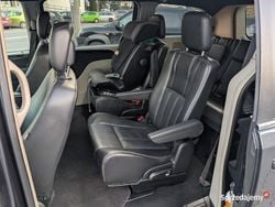 Granatowy Używany 2014 Chrysler Town & Country Minivan | 47 900 zł