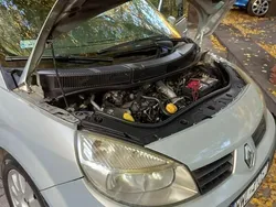 Szary Używany 2004 Renault Grand Scénic II Minivan | 7500 zł (Drogi)