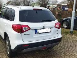 Biały Używany 2017 Suzuki Vitara SUV | 73 000 zł (Uczciwa cena)