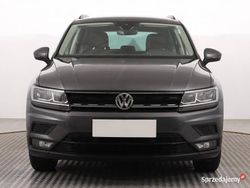 Szary Używany 2018 VW Tiguan SUV | 63 999 zł (Super Cena)