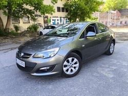 Beżowy Używany 2018 Opel Astra Sedan/Limuzyna | 38 600 zł (Uczciwa cena)