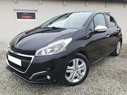 Inny kolor Używany 2017 Peugeot 208 Hatchback | 29 700 zł (Uczciwa cena)