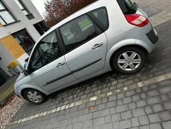 Srebrny Używany 2003 Renault Scénic Authentique Minivan | 4600 zł (Uczciwa cena)