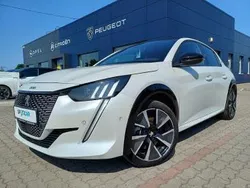 Biały Używany 2022 Peugeot e-208 GT Hatchback | 78 990 zł