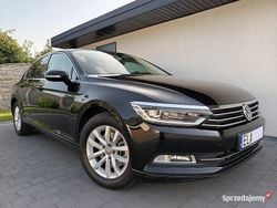 Czarny Używany 2015 VW Passat Comfortline Sedan/Limuzyna | 49 900 zł (Drogi)