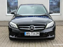 Czarny Używany 2020 Mercedes C180 Sedan/Limuzyna | 94 900 zł (Dobra cena)