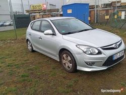 Srebrny Używany 2011 Hyundai i30 Hatchback | 17 900 zł (Uczciwa cena)