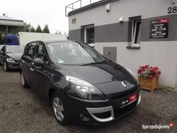Grafitowy (metalik) Używany 2011 Renault Scénic III Minivan | 15 900 zł (Uczciwa cena)
