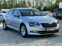 Srebrny (metalik) Używany 2018 Skoda Superb Sedan/Limuzyna | 84 800 zł (Dobra cena)