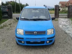 Niebieski Używany 2006 Fiat Panda Hatchback | 11 500 zł