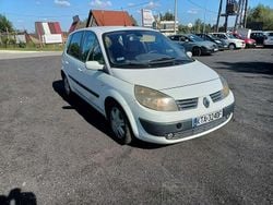 Biały Używany 2005 Renault Scénic II Minivan | 2700 zł (Uczciwa cena)