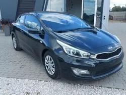 Czarny Używany 2013 Kia ProCeed Hatchback | 27 900 zł