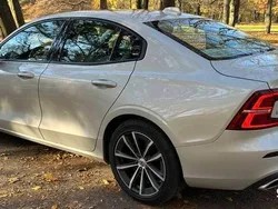 Używany 2021 Volvo S60 Momentum Sedan/Limuzyna | 127 000 zł (Drogi)