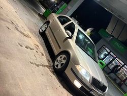 Złoty Używany 2005 Skoda Octavia Sedan/Limuzyna | 8500 zł (Uczciwa cena)