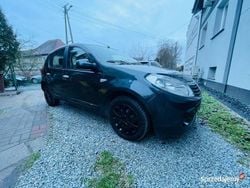 Czerwony Używany 2008 Dacia Sandero Hatchback | 7499 zł (Dobra cena)