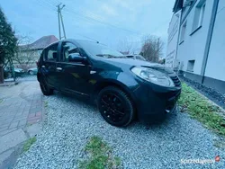 Czerwony Używany 2008 Dacia Sandero Hatchback | 7499 zł (Dobra cena)