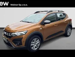 Pomarańczowy Używany 2023 Dacia Sandero Expression Hatchback | 75 900 zł (Drogi)