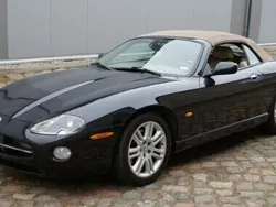Czarny Używany 2005 Jaguar XK8 Kabriolet | 69 900 zł