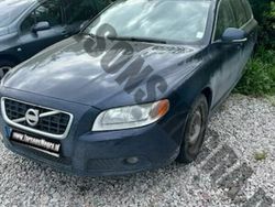 Niebieski Używany 2013 Volvo V70 Kombi | 17 950 zł