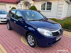 Granatowy Używany 2009 Dacia Sandero Hatchback | 11 700 zł (Uczciwa cena)