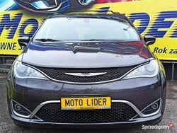Grafitowy Używany 2017 Chrysler Pacifica Minivan | 76 500 zł (Uczciwa cena)