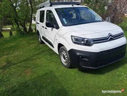 Biały Używany 2021 Citroën Berlingo Minivan | 65 000 zł (Uczciwa cena)
