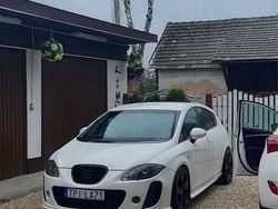 Biały Używany 2010 Seat Leon Hatchback | 20 000 zł (Dość drogi)