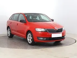 Czerwony Używany 2014 Skoda Rapid Hatchback | 25 999 zł (Uczciwa cena)