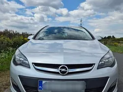 Srebrny Używany 2015 Opel Astra Kombi | 20 999 zł (Dobra cena)