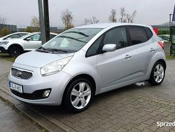 Srebrny (metalik) Używany 2010 Kia Venga Hatchback | 26 500 zł