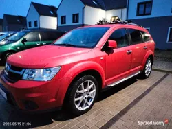 Czerwony Używany 2014 Fiat Freemont SUV | 44 900 zł (Dość drogi)