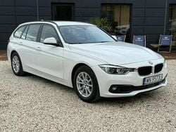 Biały Używany 2019 BMW 318 Kombi | 59 900 zł (Drogi)