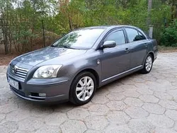 Szary Używany 2004 Toyota Avensis Sedan/Limuzyna | 5900 zł (Uczciwa cena)