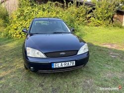 Niebieski Używany 2001 Ford Mondeo Kombi | 5990 zł (Drogi)