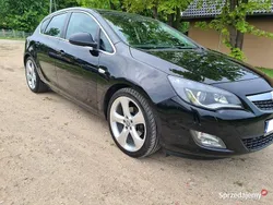 Czarny Używany 2009 Opel Astra Hatchback | 21 500 zł