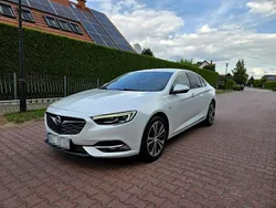 Biały Używany 2017 Opel Insignia Sedan/Limuzyna | 49 900 zł (Dość drogi)