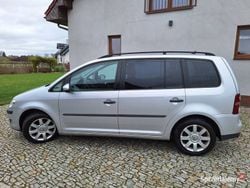 Używany 2010 VW Touran Minivan | 17 000 zł