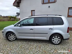 Używany 2010 VW Touran Minivan | 17 000 zł