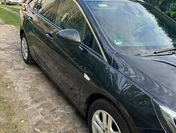 Czarny Używany 2016 Opel Astra Kombi | 27 550 zł (Uczciwa cena)