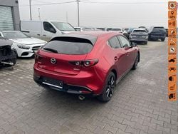 Bordowy (metalik) Używany 2023 Mazda 3 Hatchback | 33 900 zł