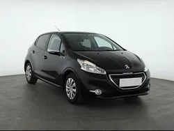 Czarny Używany 2014 Peugeot 208 Hatchback | 24 999 zł (Dość drogi)