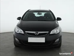 Czarny Używany 2012 Opel Astra Kombi | 15 999 zł (Uczciwa cena)