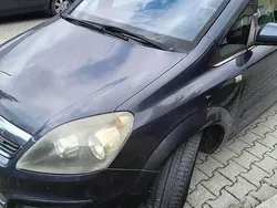 Bordowy Używany 2005 Opel Zafira Minivan | 11 000 zł (Uczciwa cena)