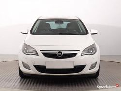 Biały Używany 2011 Opel Astra Kombi | 10 999 zł (Dobra cena)