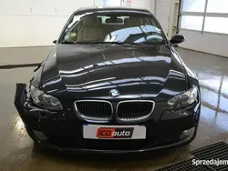 Czarny Używany 2009 BMW 320 Coupe | 12 800 zł