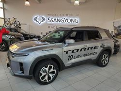 Srebrny (metalik) Używany 2023 Ssangyong (KGM) Torres SUV | 161 300 zł
