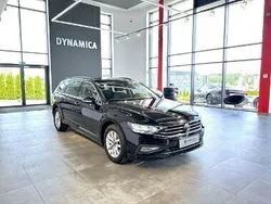 Czarny (metalik) Używany 2021 VW Passat Business Kombi | 78 900 zł (Uczciwa cena)
